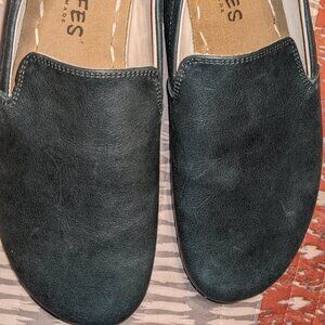 Women's Nefes grounding slip ons 7.5